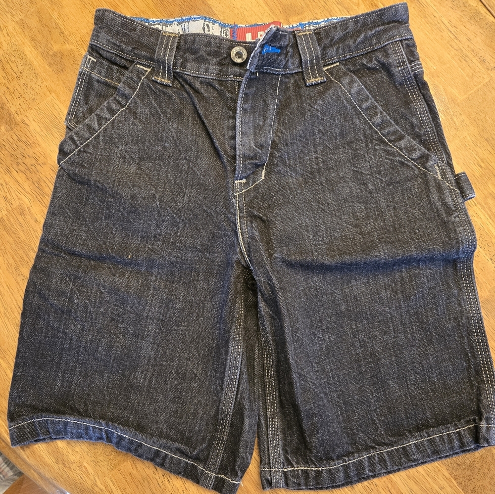 Levi's Black Straight Leg Jeans with Classic Styling